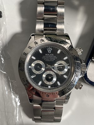 Lot 4 - WATCH COLLECTION INC INVICTA.