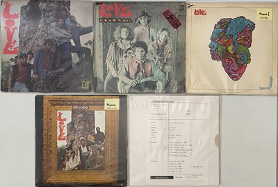 Lot 26 - LOVE - LP PACK