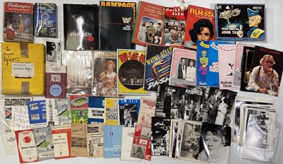 Lot 19 - MIXED COLLECTABLES TO INC FOOTBALL PROGRAMMES / STILLS / THEATRE EPHEMERA.