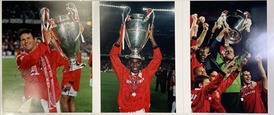 Lot 250 - MANCHESTER UNITED - 1999 CHAMPIONS LEAGUE PLAYER SIGNED PHOTOS.