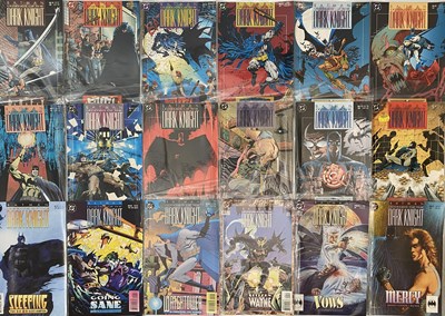 Lot 40 - BATMAN DC COMICS.