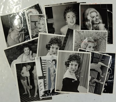 Lot 222 - ACTRESSES INC JULIE WALTERS - COLLECTION OF ORIGINAL PRESS PHOTOGRAPHS.