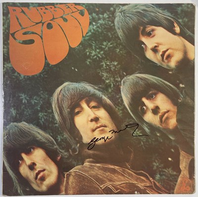Lot 304 - THE BEATLES - RUBBER SOUL LP SIGNED BY GEORGE MARTIN.