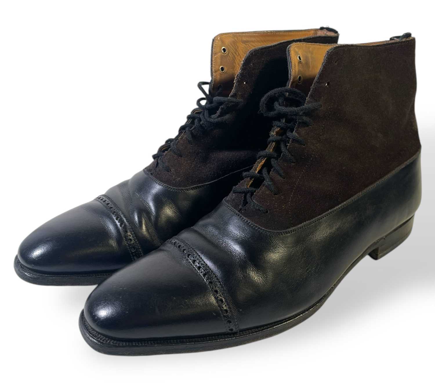 Lot 43 - PEAKY BLINDERS - CILLIAN MURPHY AS TOMMY SHELBY - LIKELY SCREEN WORN SHOES.