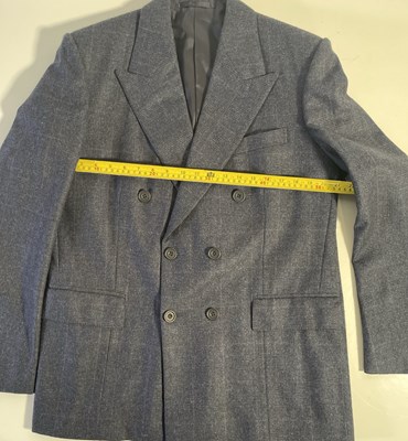 Lot 36 - PEAKY BLINDERS - HARRY KIRTON AS FINN SHELBY LIKELY SCREEN WORN BLUE SUIT.