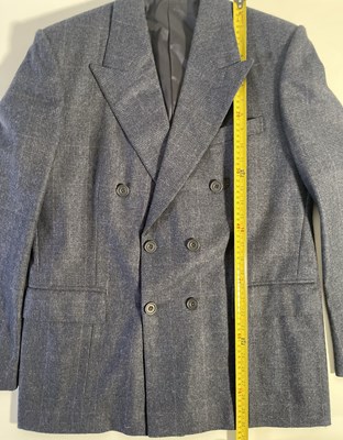 Lot 36 - PEAKY BLINDERS - HARRY KIRTON AS FINN SHELBY LIKELY SCREEN WORN BLUE SUIT.