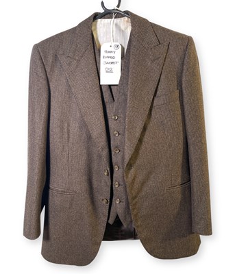 Lot 52 - PEAKY BLINDERS - CILLIAN MURPHY AS TOMMY SHELBY - LIKELY SCREEN WORN SUIT AND SHIRT.