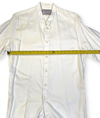 Lot 20 - PEAKY BLINDERS - CILLIAN MURPHY AS TOMMY SHELBY - PRODUCTION ISSUED SHIRT.