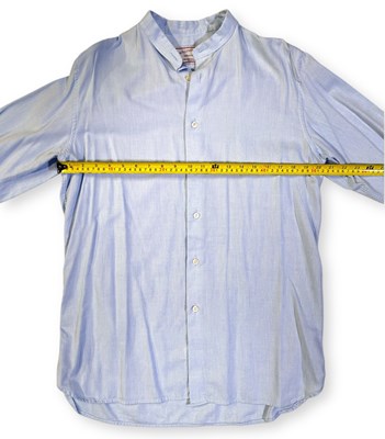 Lot 25 - PEAKY BLINDERS - CILLIAN MURPHY AS TOMMY SHELBY - PRODUCTION ISSUED SHIRT.