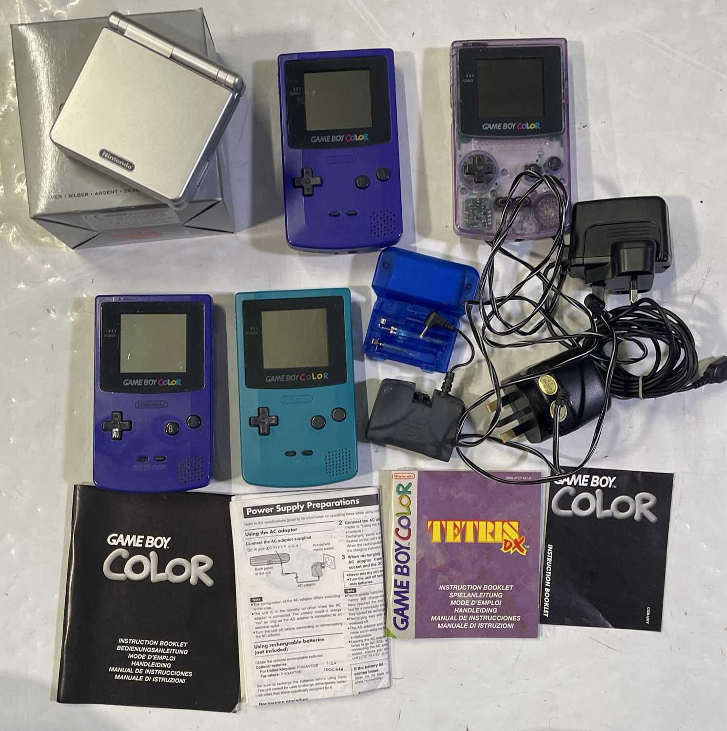 Lot 30 - VINTAGE GAMING - NINTENDO GAME BOY.