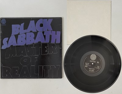 Lot 448 - BLACK SABBATH - MASTER OF REALITY LP (COMPLETE ORIGINAL UK COPY - W/ POSTER - VERTIGO 6360 050)