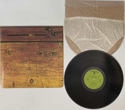 Lot 462 - ALICE COOPER - SCHOOL'S OUT LP (UK ORIGINAL W/ PANTIES - K56007)