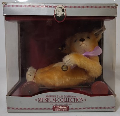 Lot 7 - Steiff Baby bar auf Wzagen Replik 1939