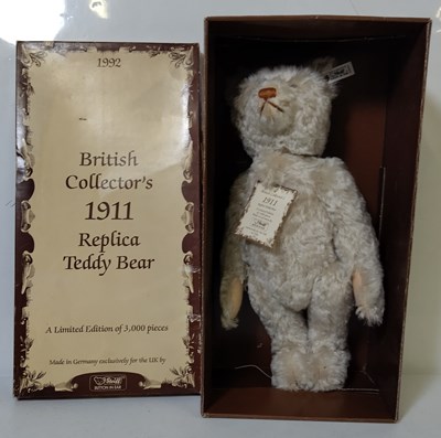 Lot 28 - Steiff British Collectors 1911 Replica Teddy Bear