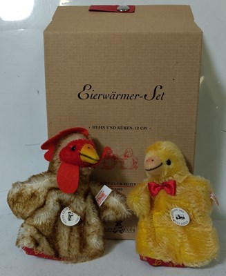 Lot 102 - Steiff EicrwarmerSet Club 2003 Eggwarmer Set 2003