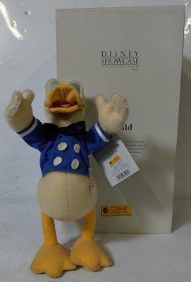 Lot 207 - Steiff Disney Showcase Collection Donald 2001