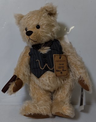 Lot 253 - Robin Rive Churchill