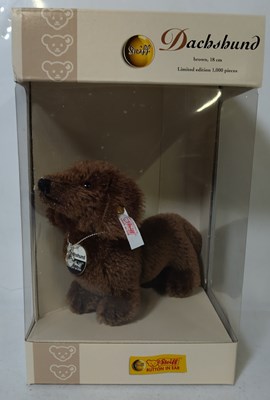 Lot 320 - Steiff Dachshund 18 Moh. Braun stehend Dachshund 18 Moh brown Standing
