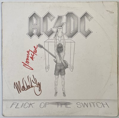 Lot 361 - AC/DC - LP SIGNED BY MALCOLM YOUNG AND BRIAN JOHNSON.