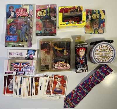 Lot 59 - MIXED MUSIC TOYS AND COLLECTIBLES