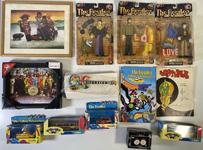 Lot 345 - BEATLES MIXED TOYS AND COLLECTABLES INCLUDING CORGI