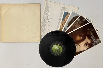 Lot 295 - THE BEATLES - WHITE ALBUM LP (COMPLETE UK - PMC 7067/ 68)