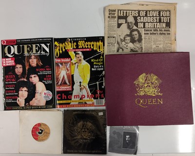 Lot 726 - QUEEN / RELATED - MIXED MEDIA COLLECTION