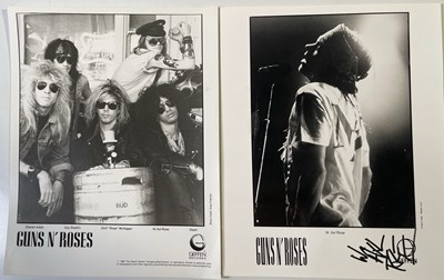 Lot 275 - GUNS N ROSES - AXL ROSE SIGNED 8x10" PHOTO.