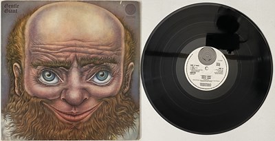 Lot 651 - GENTLE GIANT - GENTLE GIANT LP (UK ORIGINAL PRESSING - 6360020)