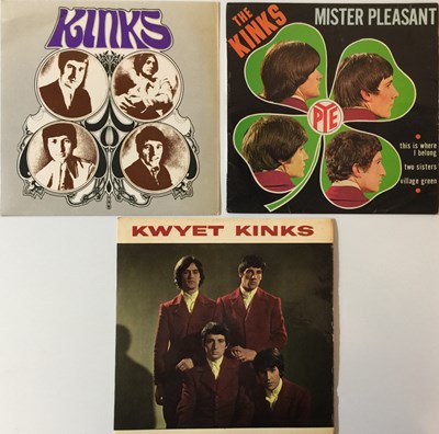 Lot 38 - THE KINKS - EPs