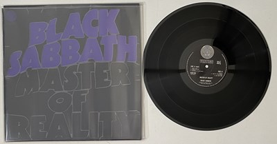 Lot 90 - BLACK SABBATH - MASTER OF REALITY LP (ORIGINAL UK COPY - VERTIGO SWIRL 6360 050 - SUPERB EXAMPLE)