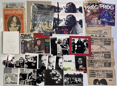 Lot 341 - THE PETE SINFIELD COLLECTION - KING CRIMSON AND MORE - MEMORABILIA AND PRESS CUTTINGS COLLECTION.