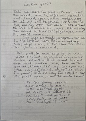 Lot 366 - THE PAUL HEMMINGS COLLECTION - THE LA'S / LIGHTNING SEEDS AND MORE - LEE MAVERS HANDWRITTEN LYRICS FOR 'LOOKIN' GLASS'