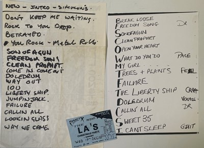 Lot 372 - THE PAUL HEMMINGS COLLECTION - THE LA'S / LIGHTNING SEEDS AND MORE - THE LA'S - HANDWRITTEN SET LISTS.