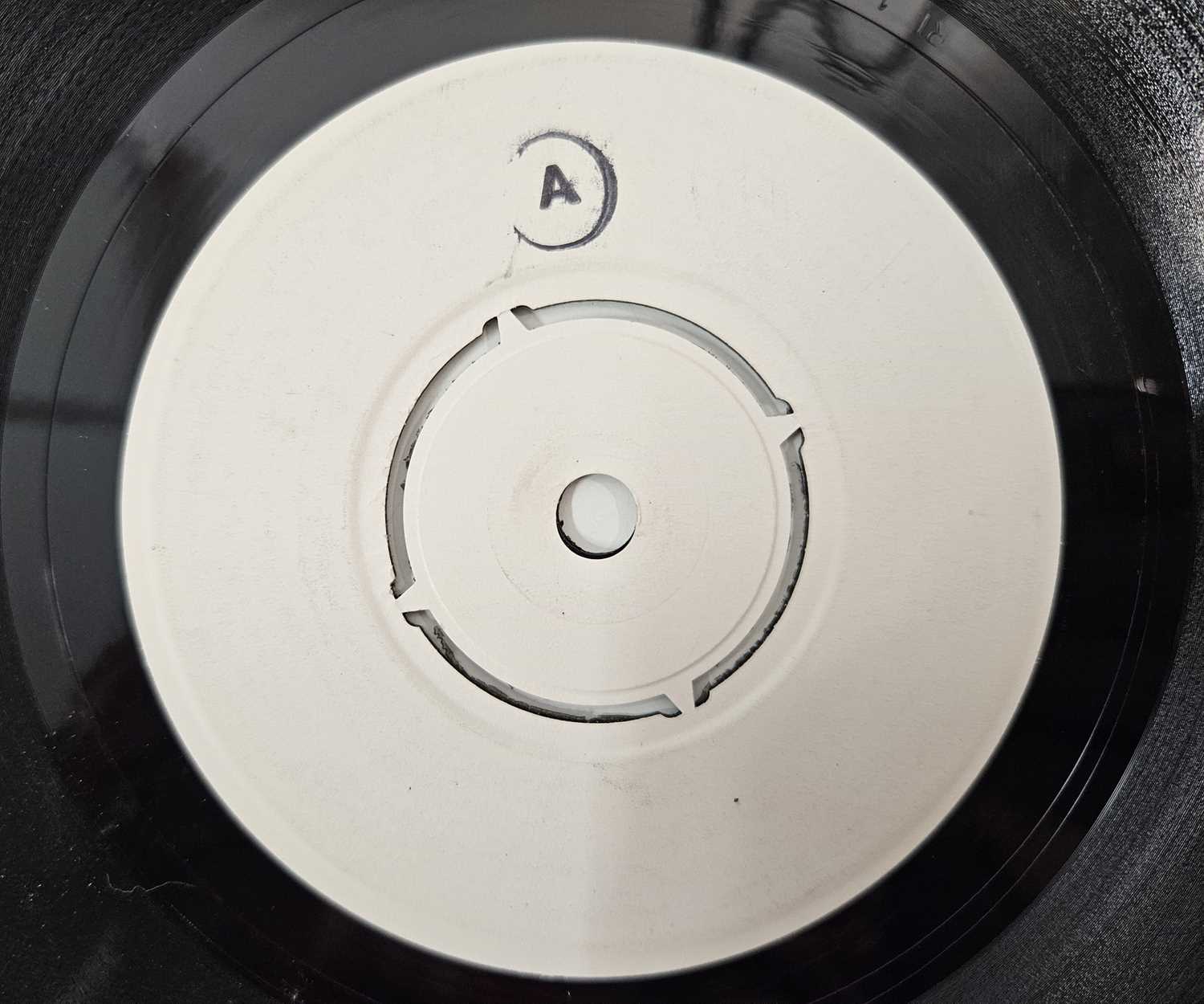 Lot 49 - THE SMITHS - WHAT DIFFERENCE DOES IT MAKE? 7" (WHITE LABEL TEST PRESSING - RT 146)