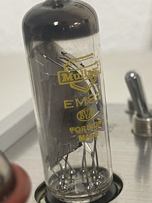 Lot 5 - DIY KT88/EM87 PUSH-PULL TUBE AMPLIFIER.