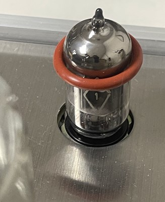 Lot 5 - DIY KT88/EM87 PUSH-PULL TUBE AMPLIFIER.
