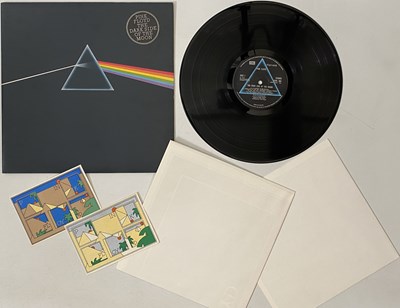 Lot 939 - PINK FLOYD - THE DARK SIDE OF THE MOON LP (UK COMPLETE 3RD PRESS - HARVEST - SHVL 804)
