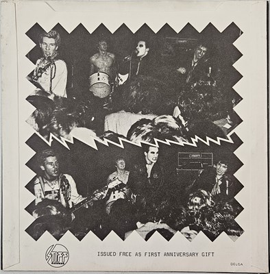 Lot 2 - THE DAMNED - STRETCHER CASE BABY 7" (ORIGINAL UK COPY - DAMNED 1/2 )