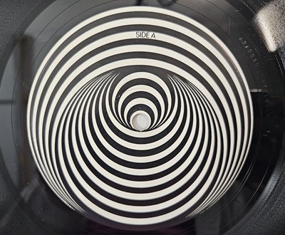 Lot 5 - BLACK SABBATH - MASTER OF RELAITY LP (UK ORIGINAL W/ POSTER - VERTIGO - 6360 050)