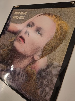 Lot 41 - DAVID BOWIE - HUNKY DORY LP (UK ORIGINAL - SF 8244)