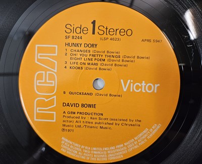 Lot 41 - DAVID BOWIE - HUNKY DORY LP (UK ORIGINAL - SF 8244)