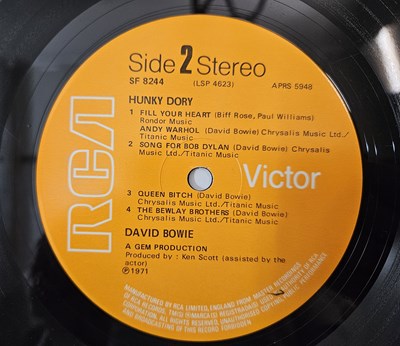 Lot 41 - DAVID BOWIE - HUNKY DORY LP (UK ORIGINAL - SF 8244)