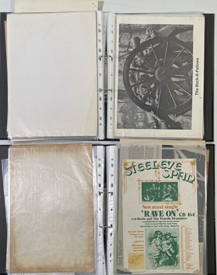 Lot 48 - POP MEMORABILIA.