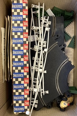 Lot 17 - SCALEXTRIC SET