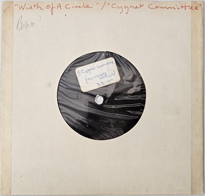 Lot 76 - DAVID BOWIE - WIDTH OF A CIRCLE / CYGNET COMMITTEE 7" ACETATE