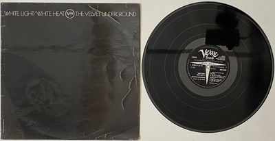 Lot 300 - THE VELVET UNDERGROUND - WHITE LIGHT/WHITE HEAT LP (ORIGINAL UK COPY - VERVE SVLP 9201)