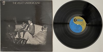 Lot 303 - THE VELVET UNDERGROUND - THE VELVET UNDERGROUND LP (ORIGINAL UK COPY - MGM CS 8108)