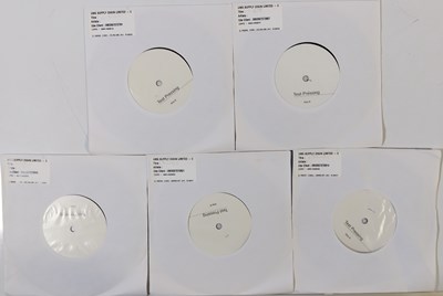 Lot 66 - AMY WINEHOUSE - 12X7 WHITE LABEL TEST PRESSING 7" PACK