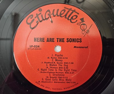 Lot 241 - THE SONICS - HERE ARE THE SONICS LP (ET-LP-024 - ORIGINAL MONO PRESSING)